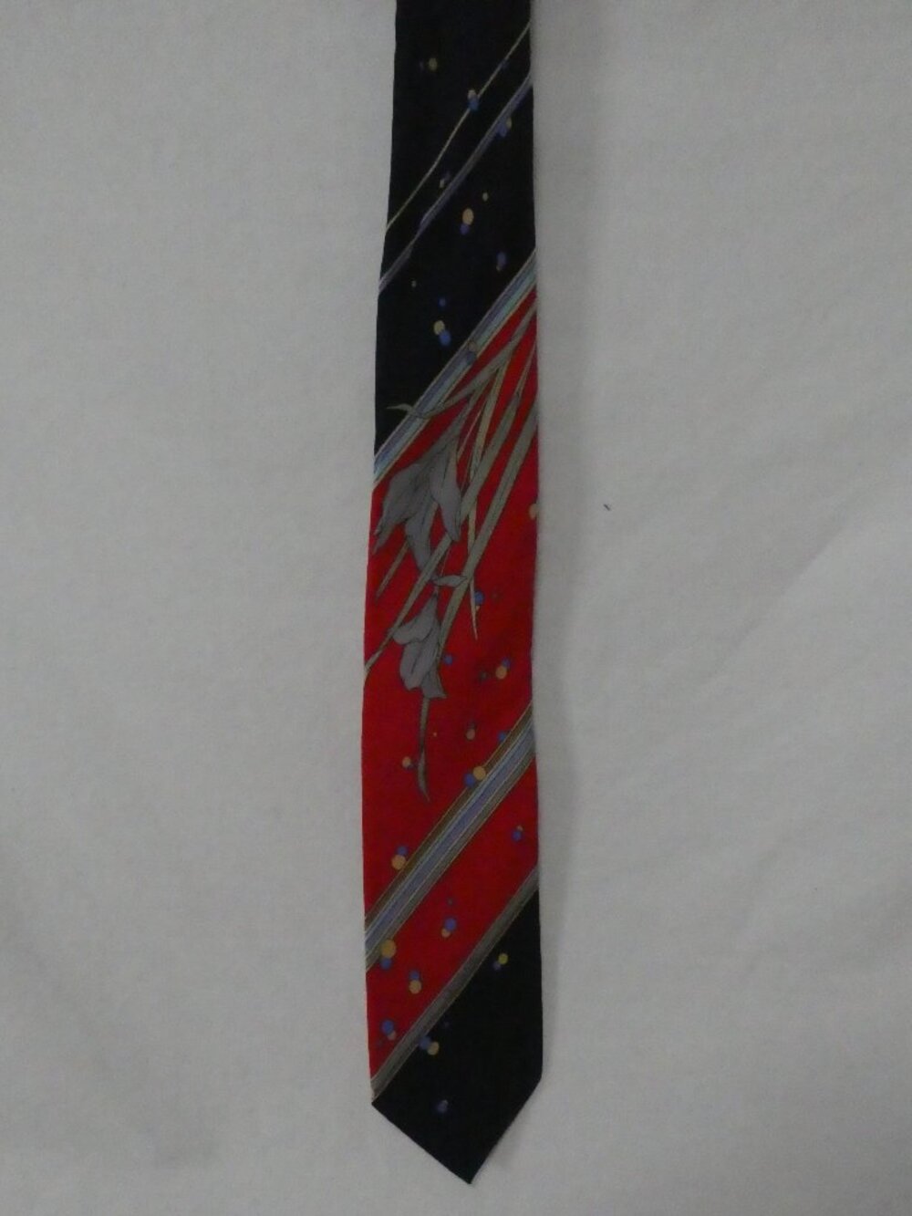 Vintage LEONARD PARIS Made In Italy Silk Tie Red Navy Blue Stripe Geometric
